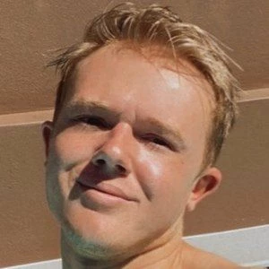 Jim Rossington - Age, Height, Birthdate, Bio, Family, Networth & More