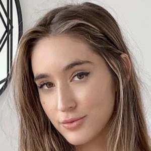 Natalie Roush Biography