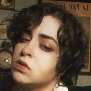 Kaz Rowe - Family, Bio, Birthday, Family, Income & More