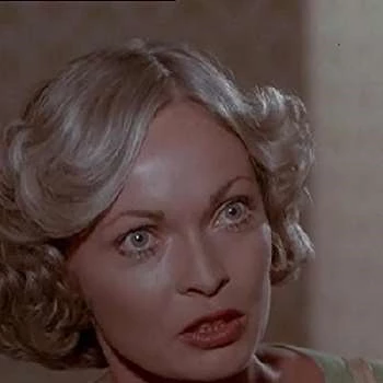 Rowena Wallace - Wiki, Bio, Networth, Birthdate, Family & More