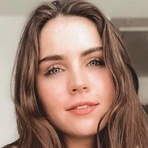 Carolynn Shada Biography