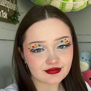 Lindsey Rowley - Adderess, Bio, Birthdate, Family, Wiki & More