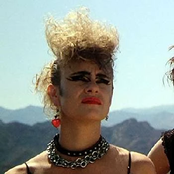 Roxanne Rogers - Age, Bio, Birthdate, Family, Networth & More