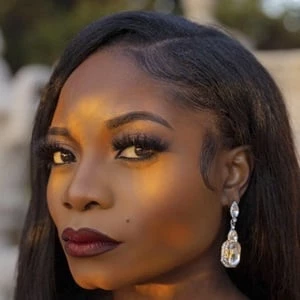 Roxy roxleeofficial - Age, Bio, Career, Family, Wiki, Networth & More