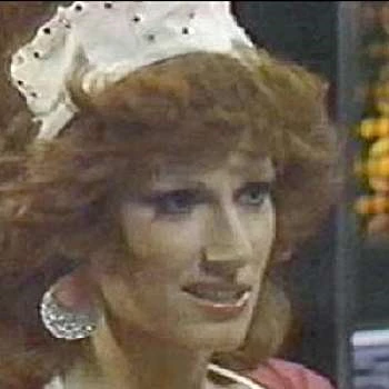 Roz Kelly - Height, Bio, Wiki, Family, Birthplace, Networth & More