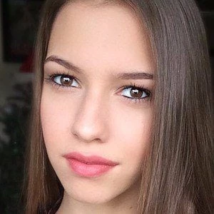 Deborah Ruiz - Age, WIki, Birthday, Family, Networth & More