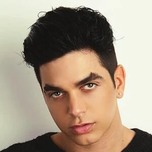 Rodrigo Rumi - Age, Bio, Birthdate, Family, Networth & More