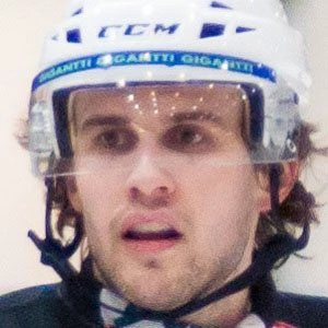 Kris Russell - Birthdate, Age, Family, Bio, Networth & More