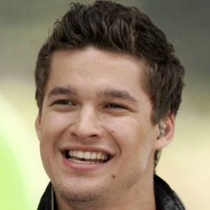 Zach Russell - Age, Height, Birthdate, Family, Wiki & More