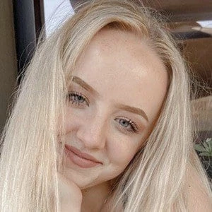 Molly Russo - Parents, Networth, Bio, Birthdate, Family Wiki & More