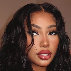 Melly Sánchez - Adderess, Bio, Birthdate, Family, Wiki & More