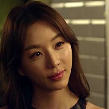 Sa Hee - Age, Bio, Birthdate, Family, Networth & More