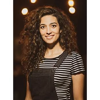 Sabeen Sadiq - Age, Bio, Birthdate, Family, Networth & More