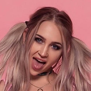 Karlee Sabrina Biography