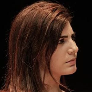 Andréia Sadi Biography