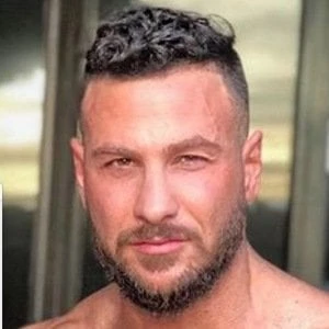 Shahin Safai - Biography, Birthdate, Family, Networth & More