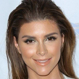 Shiva Safai - Age, Bio, Birthdate, Family, Networth & More