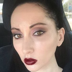 Gabrielle Salinger - Birthdate, Age, Family, Bio, Networth & More