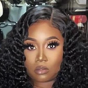 Sallythatgirl87 - Bio, Networth, Family, Age, Birthdate & More
