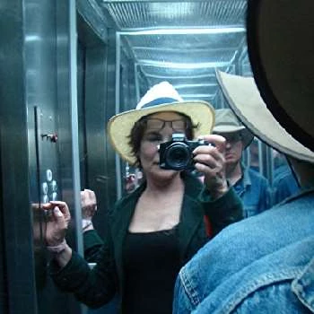 Salome Chasnoff - Age, Bio, Birthdate, Family, Networth & More