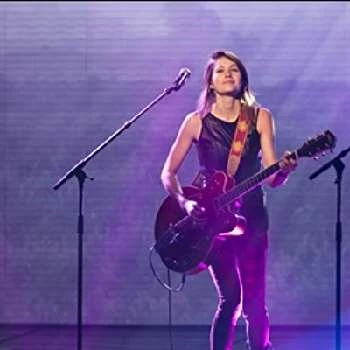 Salomé Leclerc - Age, Bio, Birthdate, Family, Networth & More