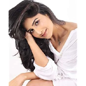 Saloni Batra Biography