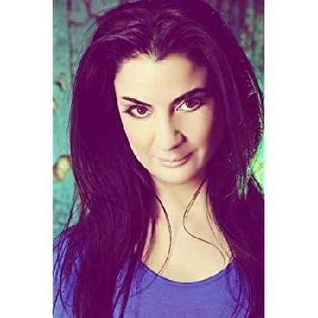 Sam Jane Brown - Age, Bio, Birthdate, Family, Networth & More