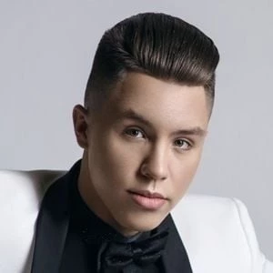 Jonatan Sanchez - Height, Bio, Wiki, Family, Birthplace, Networth & More