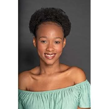 Sandisiwe Simka - Age, Bio, Birthdate, Family, Networth & More