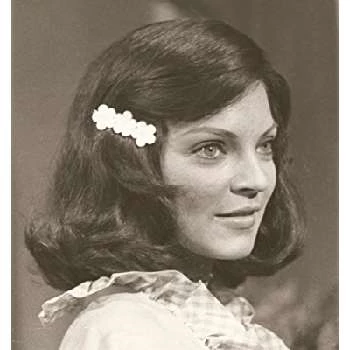 Sandra Barsotti - Bio, Networth, Family, Age, Birthdate & More