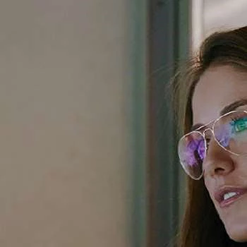 Sandra De La Vega - Age, Bio, Birthdate, Family, Networth & More