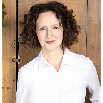 Sandra Pascuzzi - Age, Bio, Birthdate, Family, Networth & More