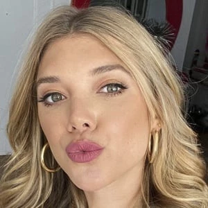 Katie Sands Biography