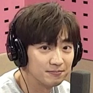 Lee Sang-yeob Biography
