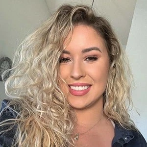 Lauren Sangster Biography