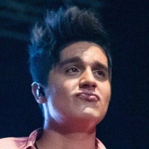 Luan Santana Biography