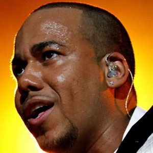 Romeo Santos Biography