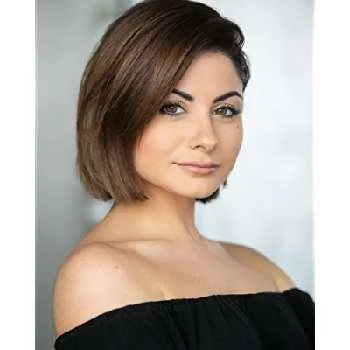 Sapphire Elia - Family, Bio, Birthdate,Age, Networth , Wiki& More