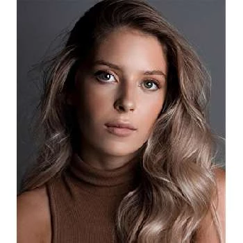 Sara Carreira - Age, Height, Birthdate, Family, Wiki & More