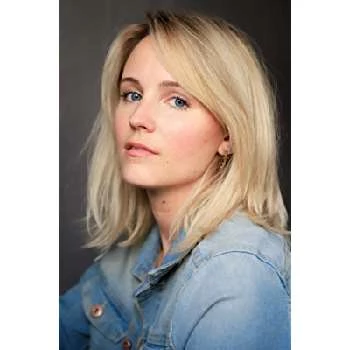 Sara Fletcher - Wiki, Bio, Birthdate, Networth, Family & More