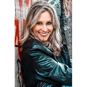 Sara Holden - Age, Bio, Birthdate, Family, Networth & More