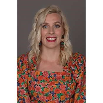 Sara Pascoe - Age, Bio, Birthdate, Family, Networth & More