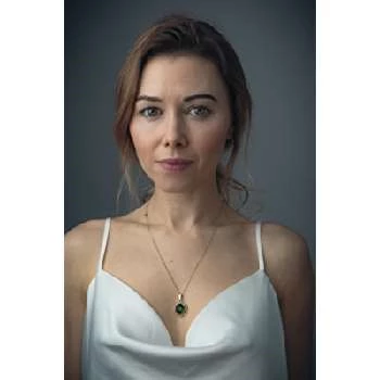 Sarah Alexandra Marks - Age, Bio, Birthdate, Family, Networth & More