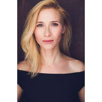 Sarah Babb - Age, Height, Birthdate, Family, Wiki & More