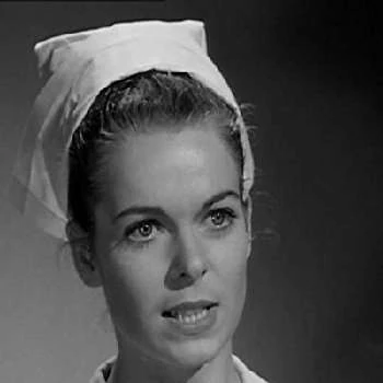 Sarah Brackett - Date Of Birth, Bio, Birthdate, Parents, Networth & More