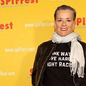 Sarah Bullion - Biography, Birthdate, Family, Networth & More