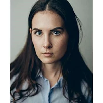 Sarah Crofts - Age, Bio, Birthdate, Family, Networth & More