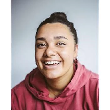 Sarah Daniela Seggari - Age, Bio, Birthdate, Family, Networth & More