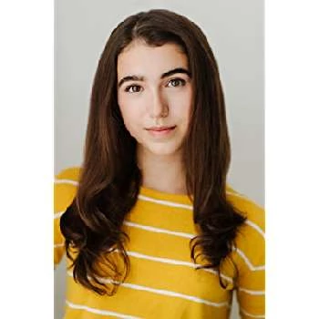 Sarah DaSilva - Age, Bio, Birthdate, Family, Networth & More