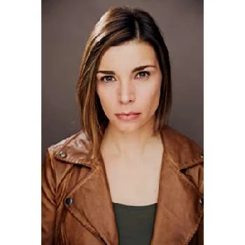 Sarah Elizabeth Wallis - Age, Bio, Birthdate, Family, Networth & More